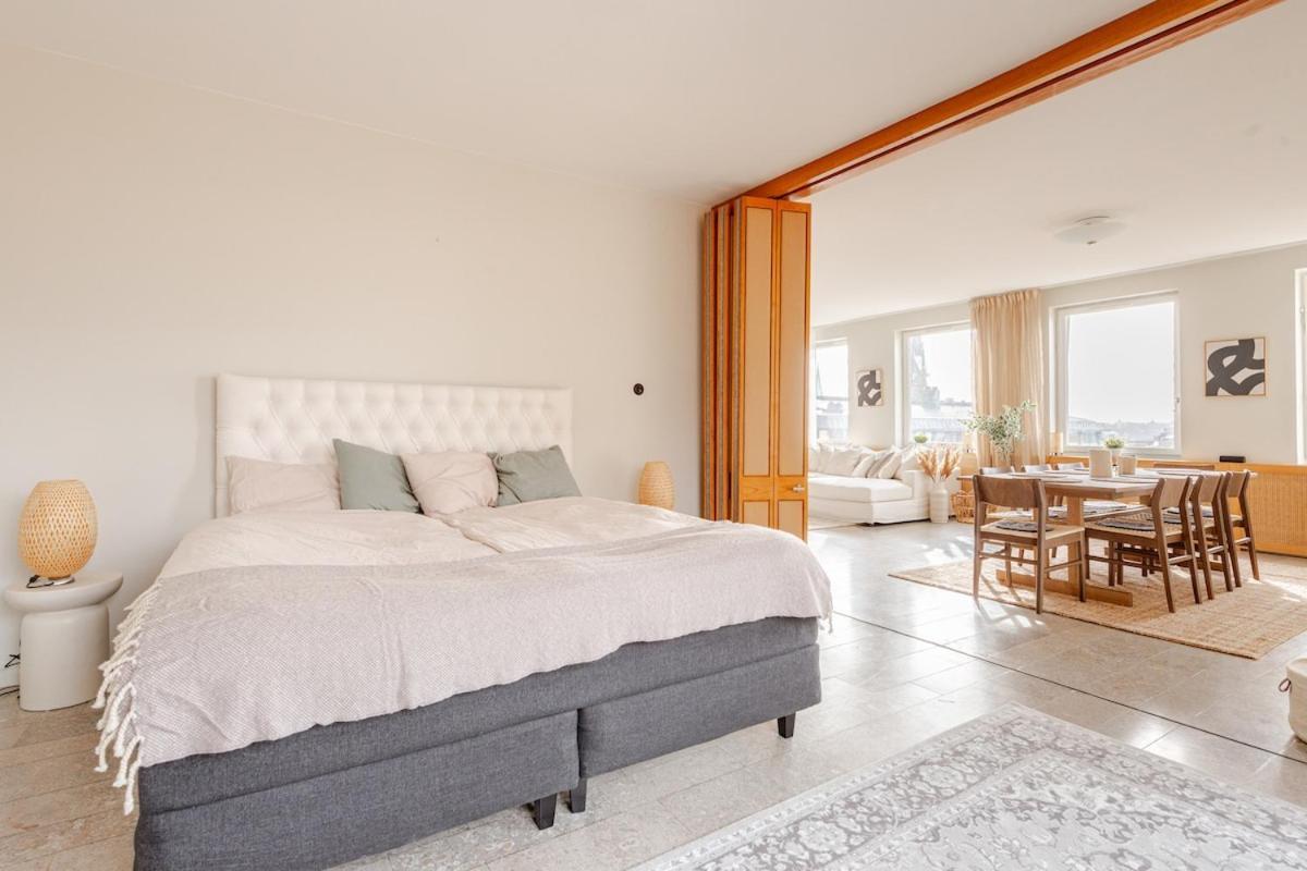 180 Sqm 5br With Stunning View In Oestermalm Lägenhet