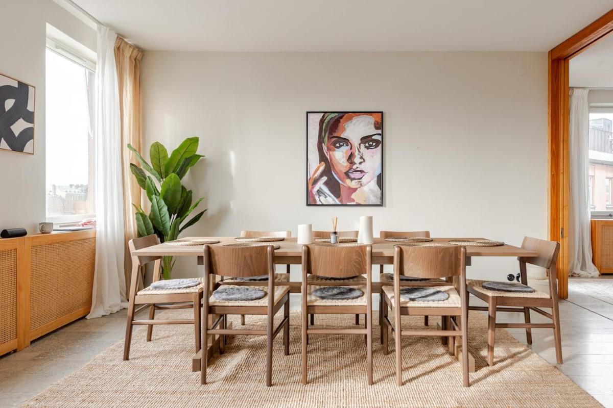 Lägenhet 180 Sqm 5br With Stunning View In Oestermalm